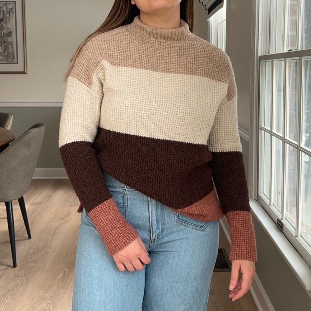 Colorblock Mock Neck Sweater Small - Picture 6 of 6
